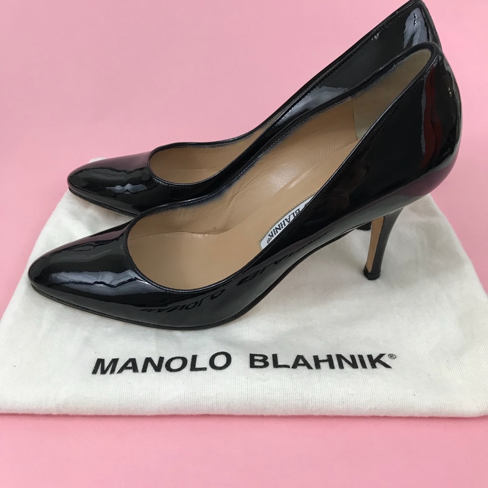 Manolo Blahnik Black Pumps
